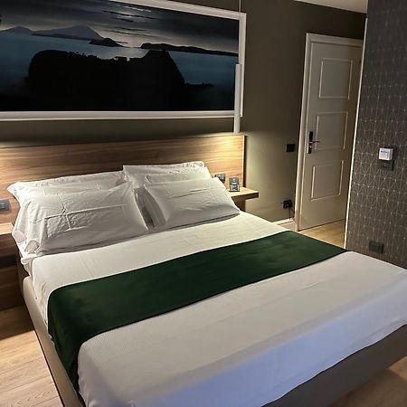 7Th Floor Suite Наполи Екстериор снимка
