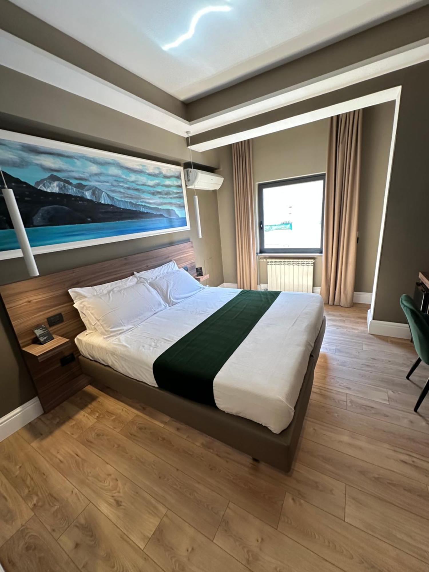7Th Floor Suite Наполи Екстериор снимка