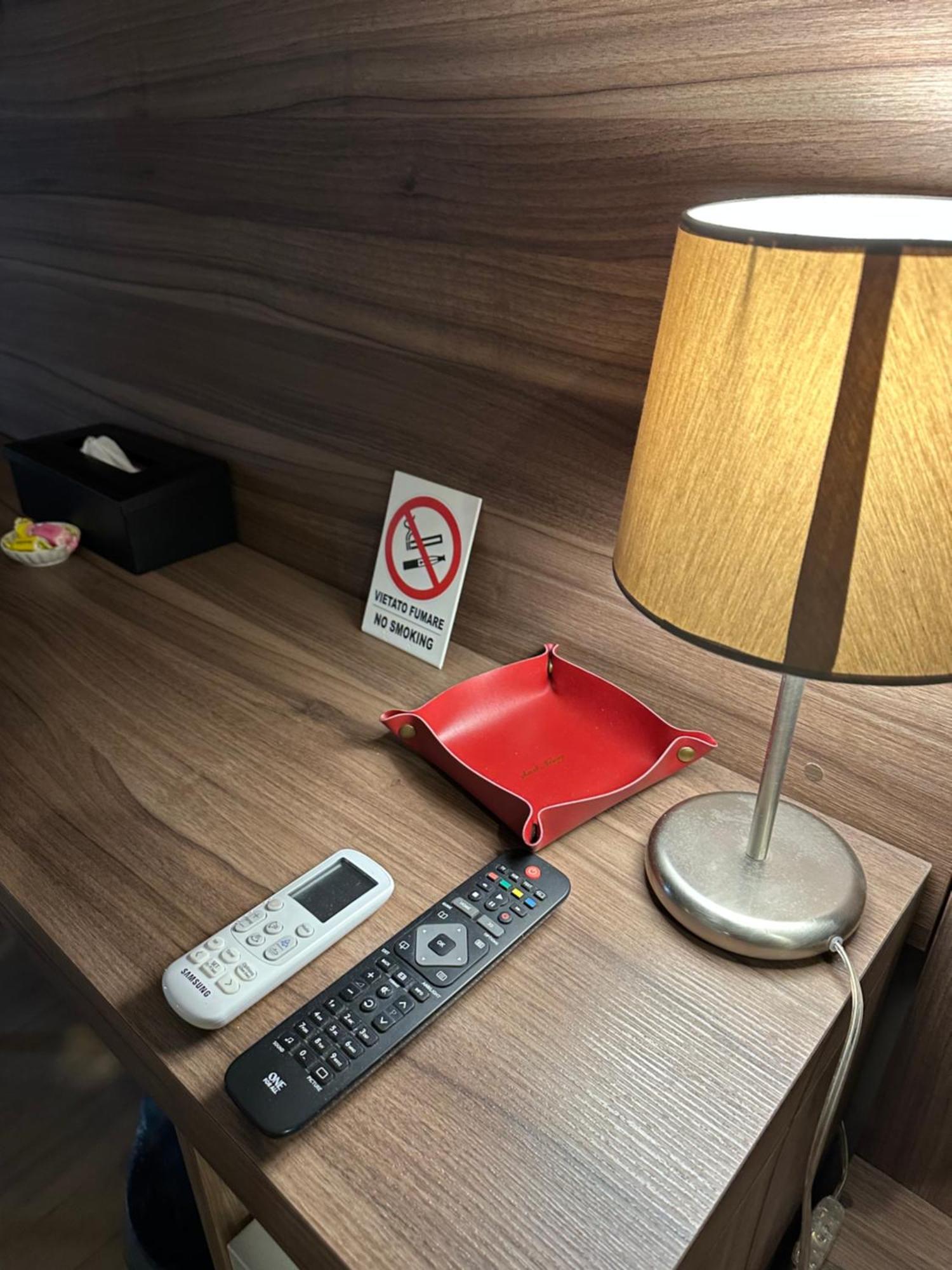 7Th Floor Suite Наполи Екстериор снимка
