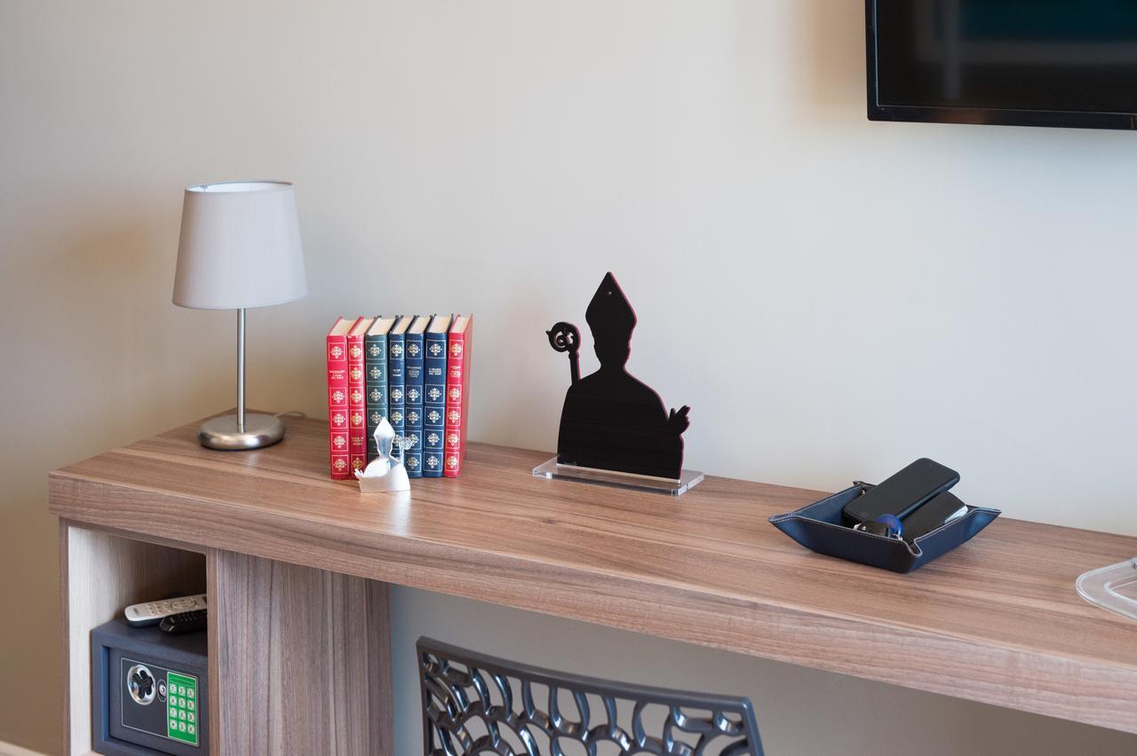 7Th Floor Suite Наполи Екстериор снимка