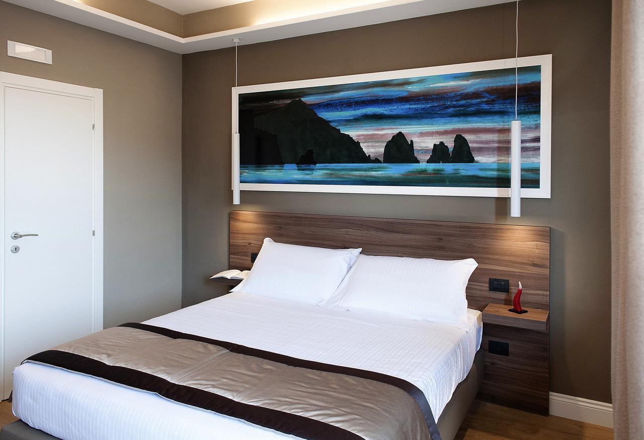 7Th Floor Suite Наполи Екстериор снимка