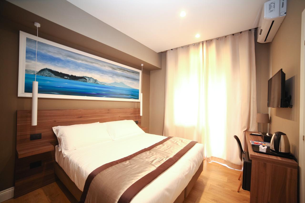 7Th Floor Suite Наполи Екстериор снимка