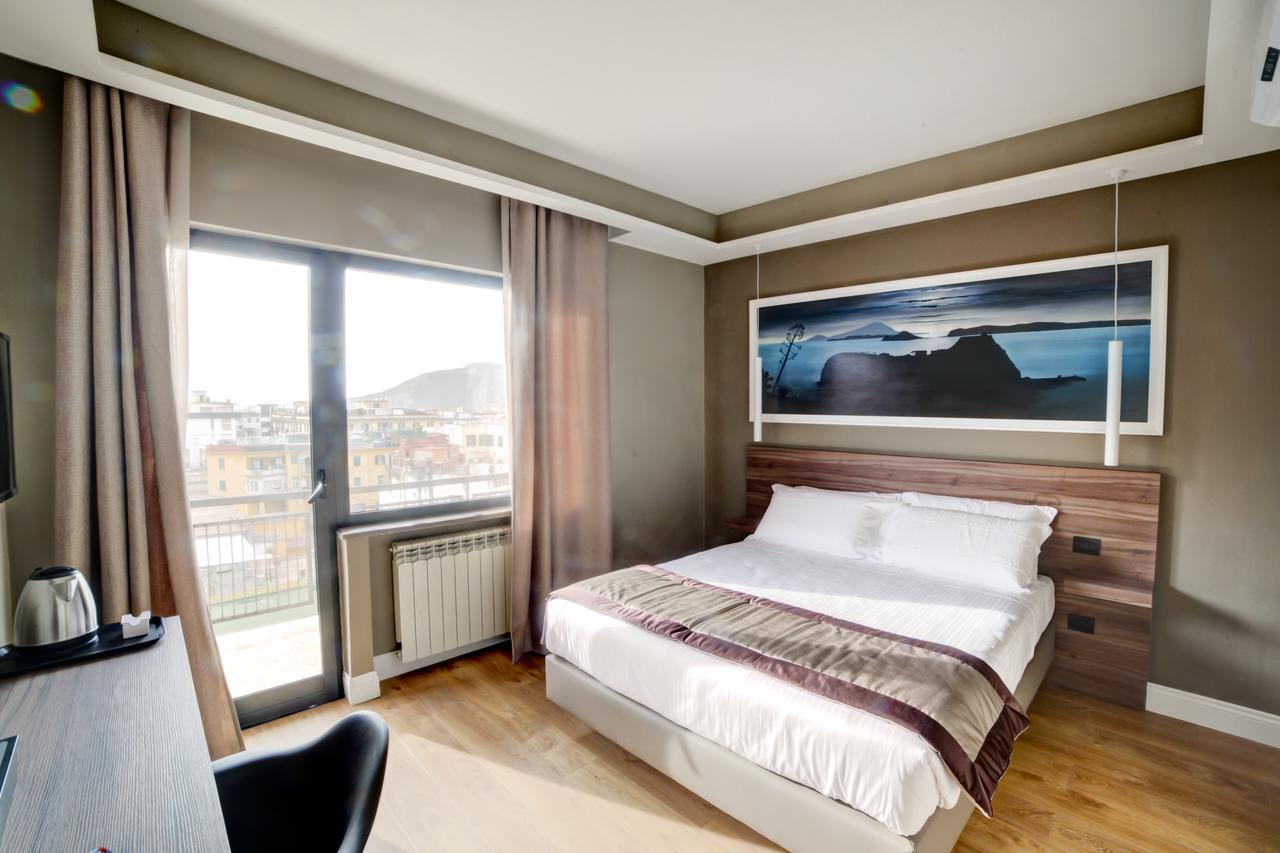7Th Floor Suite Наполи Екстериор снимка